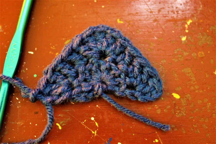 Solid Crochet Triangle Tutorial
